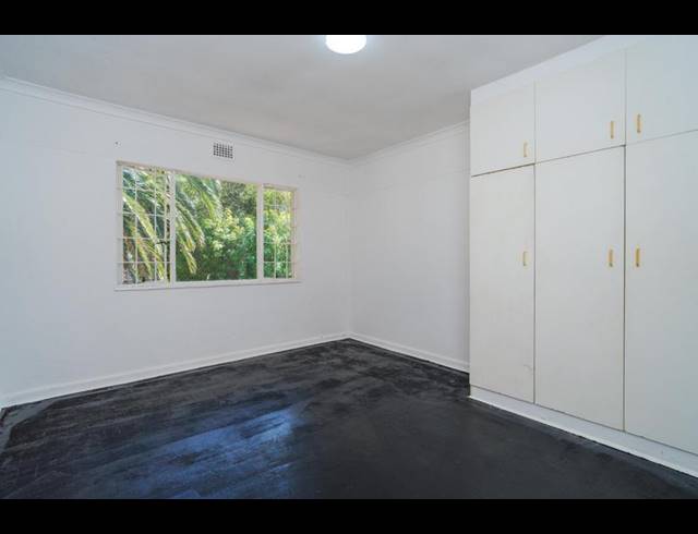 2 BEDROOM APARTMENT FOR SALE IN KENILWORTH